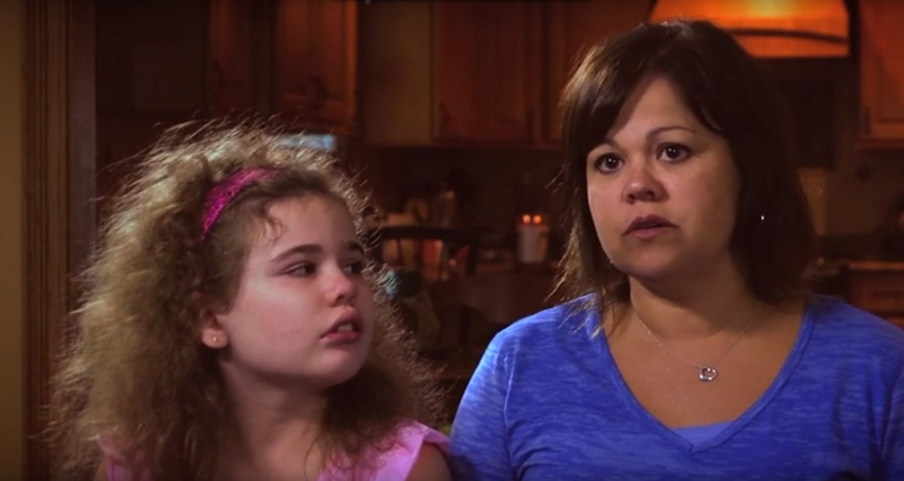 Still image from video: Mother and daughter discussing AHC